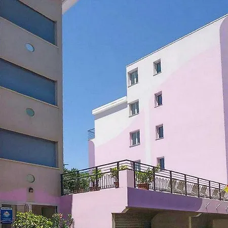 Casa Regent Beach 아파트